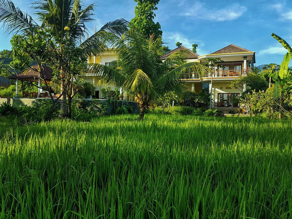 Taman Padi Villa Амед Экстерьер фото